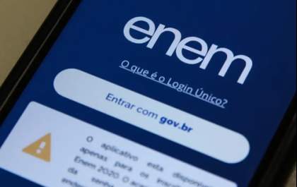 Participantes do Pé-de-Meia já podem pedir isenção no Enem 2024
