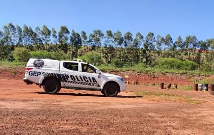Policiais penais recebem treinamento avançado em serviços de escolta
