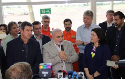 Presidente da Petrobras anuncia 