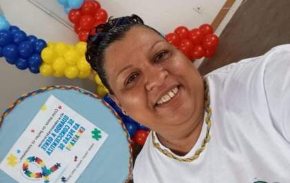 Professora tem dor de ouvido e morre na UTI por trombose
