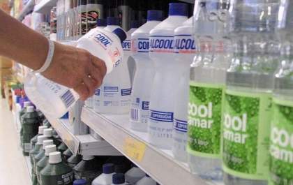 Venda de álcool líquido 70% volta a ser proibida