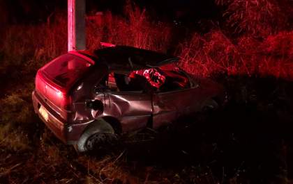 Homem morre ao ser lançado para fora de veículo em capotamento em Araçatuba