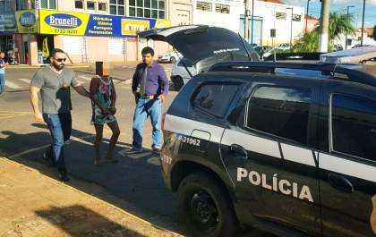 DIG prende em flagrante autora de latrocínio tentado ocorrido no Bairro Santa Cecília