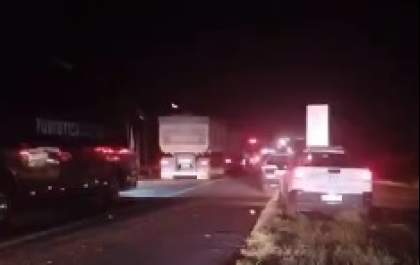 Mulher teve traumatismo craniano em engavetamento na Rondon; homem fraturou a bacia