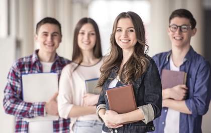 Brasil tem marca histórica de 602 mil jovens aprendizes contratados em março