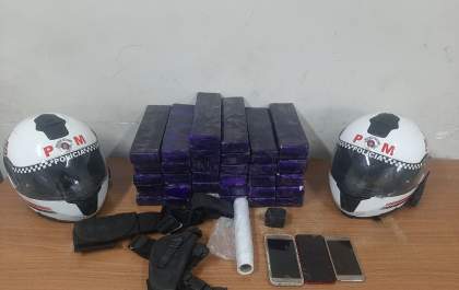PM apreende 32 tijolos de maconha em residência em Araçatuba