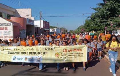Aracanguá e distrito recebem caminhada com estudantes