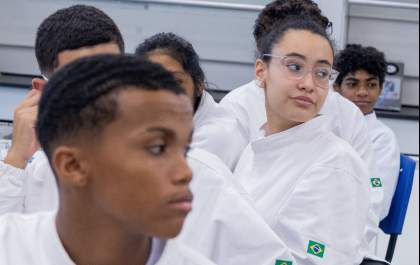 Educação lança estágio remunerado para alunos do Ensino Médio