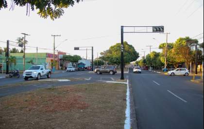 4 novos semáforos estão sendo instalados em Três Lagoas