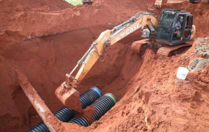 Ruas no Jardim Guaporé estarão interditadas amanhã devido obra de drenagem