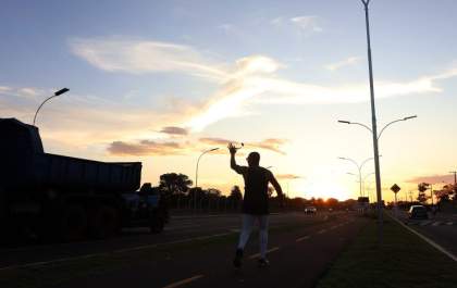 Sábado tem tempo estável, com sol e poucas nuvens
