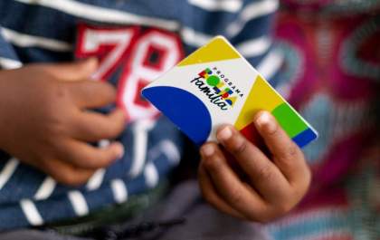 Caixa paga Bolsa Família a beneficiários com NIS final 3 nesta quarta (18)