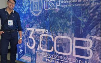 Acadêmico de Farmácia do Unisalesiano conquista prêmio por reconhecimento e destaque em congressos científicos