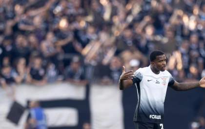 Corinthians busca grande patrocinador para estampar camisa