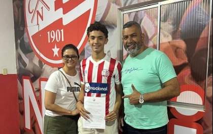 Asaph Matos, revelação da SEJUVEL, se apresenta ao Clube Náutico de Recife