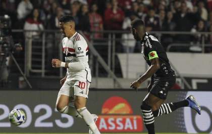 Vasco da Gama enfrenta o São Paulo para quebrar jejum de vitórias