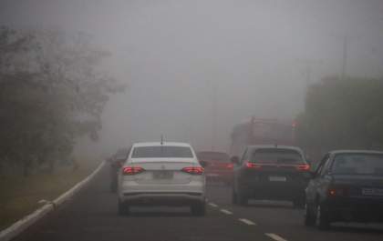 Com as menores temperaturas desta frente fria, domingo encerra a semana com tempo instável