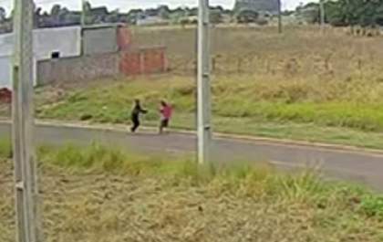 Homem é preso depois de furtar dinheiro e sacola de carnes
