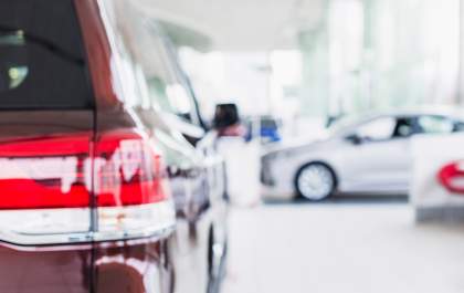Emplacamento de veículos 0 km passa nível pré-pandemia pela 1ª vez; motos puxam aumento