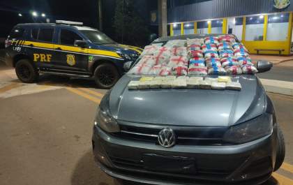 PRF apreende 7 Kg de cocaína e 15 Kg de skunk na BR-262