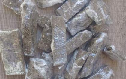Mulher é presa após postar propaganda de drogas na internet