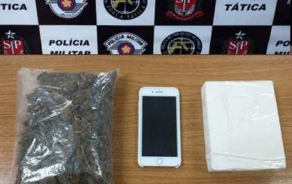 Mulher é presa pela PM com 1 quilo de pasta base de cocaína em Araçatuba