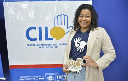 Luciana Cardoso do Nascimento Silva recebe homenagem pela CIL