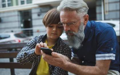 Uso da Internet entre Idosos cresce de forma expressiva no Brasil, segundo IBGE