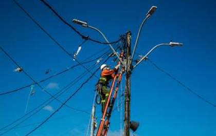 Principais avenidas e ruas de Andradina recebem nova iluminação doada pela Neoenergia Elektro