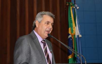 Guerreiro luta por drenagem e pavimentação asfáltica em bairros de Três Lagoas
