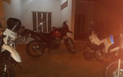 Motocicleta roubada em SP é recuperada em Três Lagoas após perseguição e queda do veículo