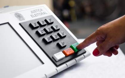 Mulheres são maioria no eleitorado, mas ainda minoria na Política: um desafio para as Eleições de 2024