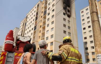 Casal e bebê morrem após pularem do apartamento em chamas no sétimo andar&nbsp;