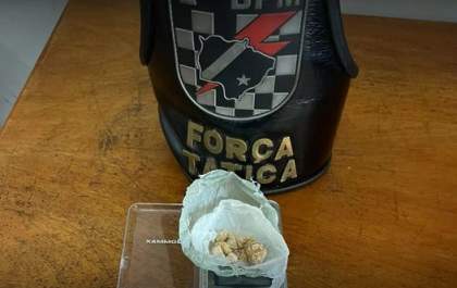 Jovem é preso por tráfico de drogas no bairro Guanabara