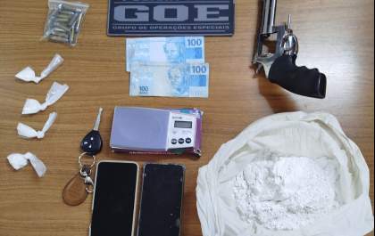 Polícia Civil prende homem com cocaína e revólver no Dona Amélia