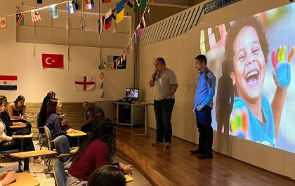 Estudantes discutem o futuro das crianças do mundo em evento na Escola Thathi Araçatuba