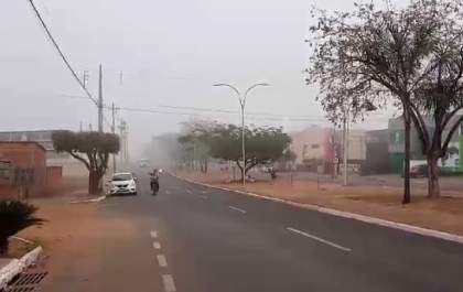 Sexta-feira começa fria, mas temperaturas prometem subir
