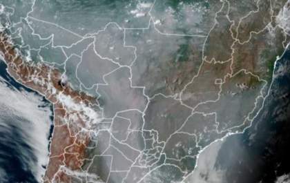 Brasil está coberto por “enorme nuvem de fumaça”, afirma Climatempo<p></p>