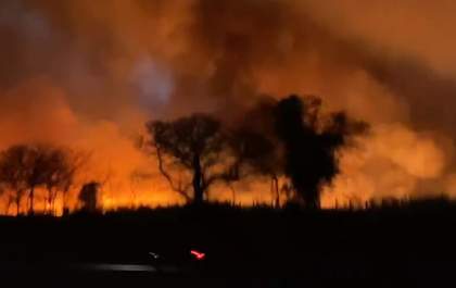 Incêndio interdita Rodovia Marechal Rondon por horas entre Castilho e Andradina