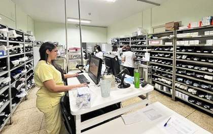 Farmácia exclusiva garante eficiência do Centro Cirúrgico na Santa Casa de Araçatuba