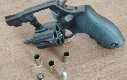 Jovem é preso com revólver em Birigui após postar foto com a arma na rede social