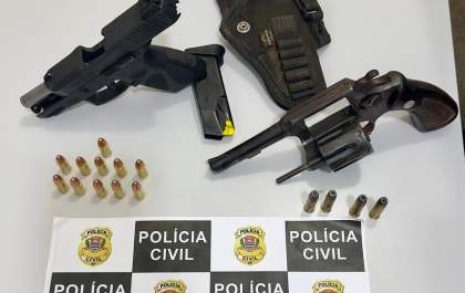Polícia Civil apreende 2 armas de fogo em operação contra violência doméstica em Valparaíso