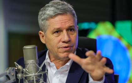 Ministro Paulo Teixeira visita Andradina para consolidar regularizações de assentamentos