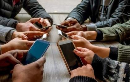 Especialista ensina como reduzir o tempo online e alcançar o bem-estar digital