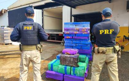 PRF apreende quase 2 toneladas de maconha em Três Lagoas