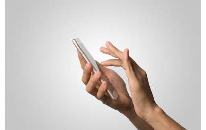 Proibir ou limitar?: Especialista opina sobre os efeitos do celular no cérebro