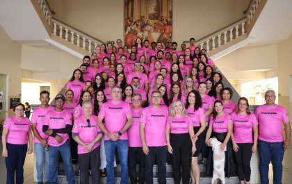 Outubro Rosa é tema de diversas ações de conscientização no Unisalesiano