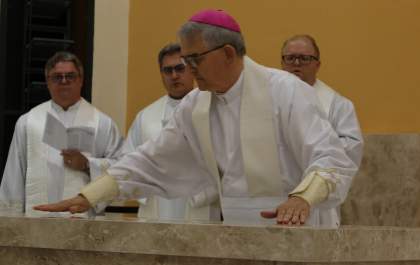 Bispo preside Dedicação da Igreja e Consagração do Altar na Paróquia Salesiana de Araçatuba