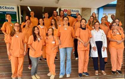 'Cada toque faz toda a diferença', afirma fisioterapeuta, sobre a recuperação dos pacientes