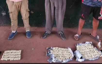 Operação na BR-262 resulta na apreensão de 7,3 kg de cocaína com bolivianos